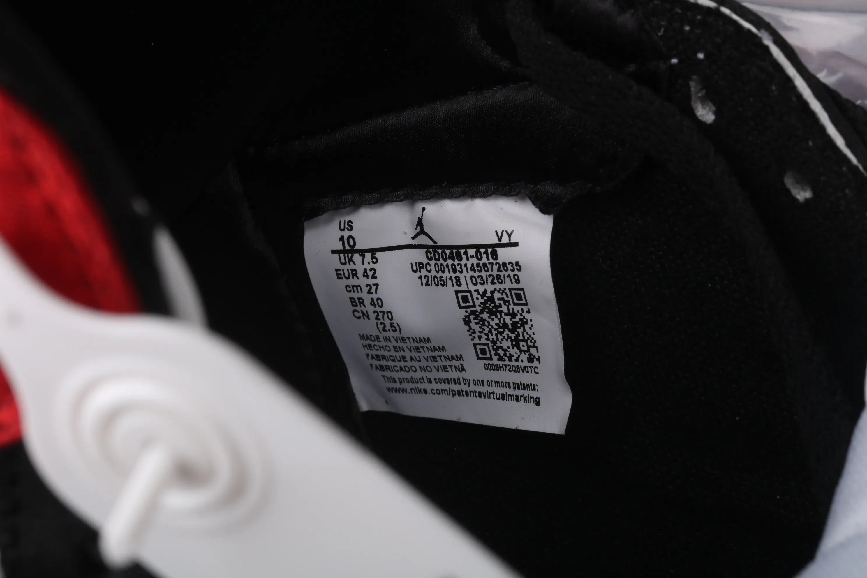 All categories Air Jordan Jordan series basketball shoes Air Jordan 1 High Different versions Air Jordan AJ1 Satin WMNS "Black Toe" AJ1 classic replica Joe 1 silk black toe CD0461-016